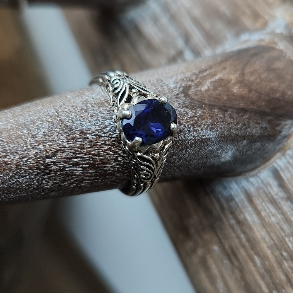 Beautiful Silver and Sapphire Ring